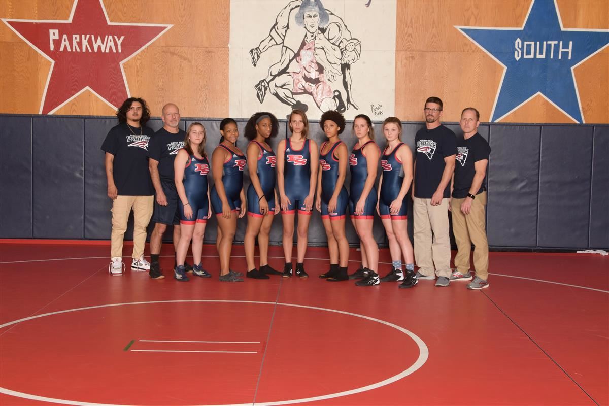 girls wrestling 